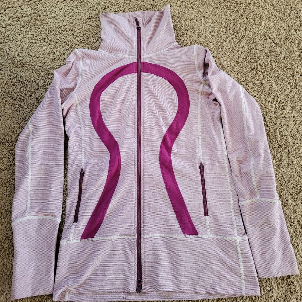 LULULEMON IN STRIDE PURPLE JACKET SIZE 8 - Picture 9 of 9